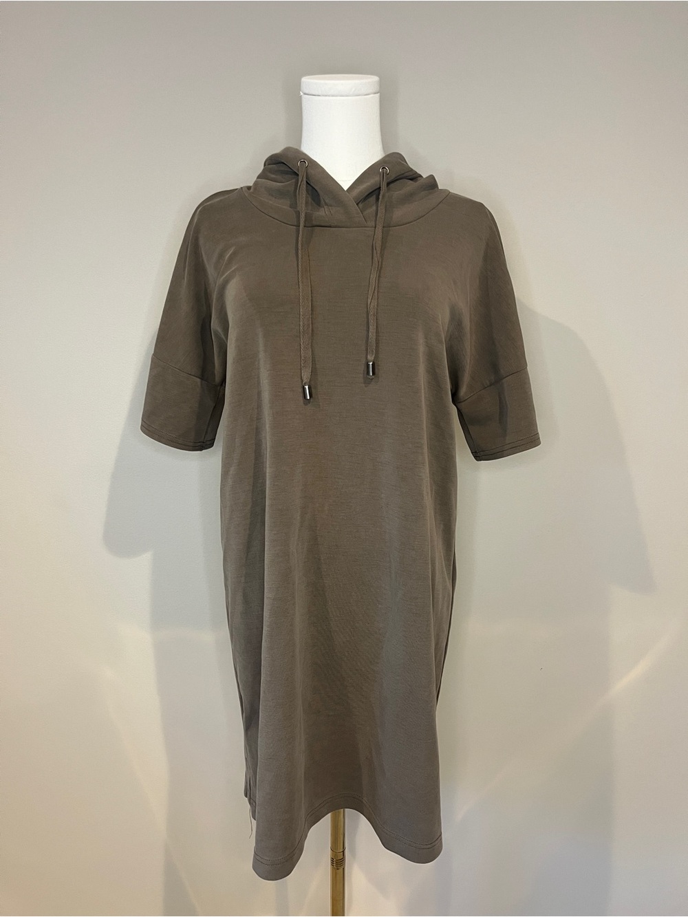 Casual Short-Sleeve Hoodie Dress in Olive Green